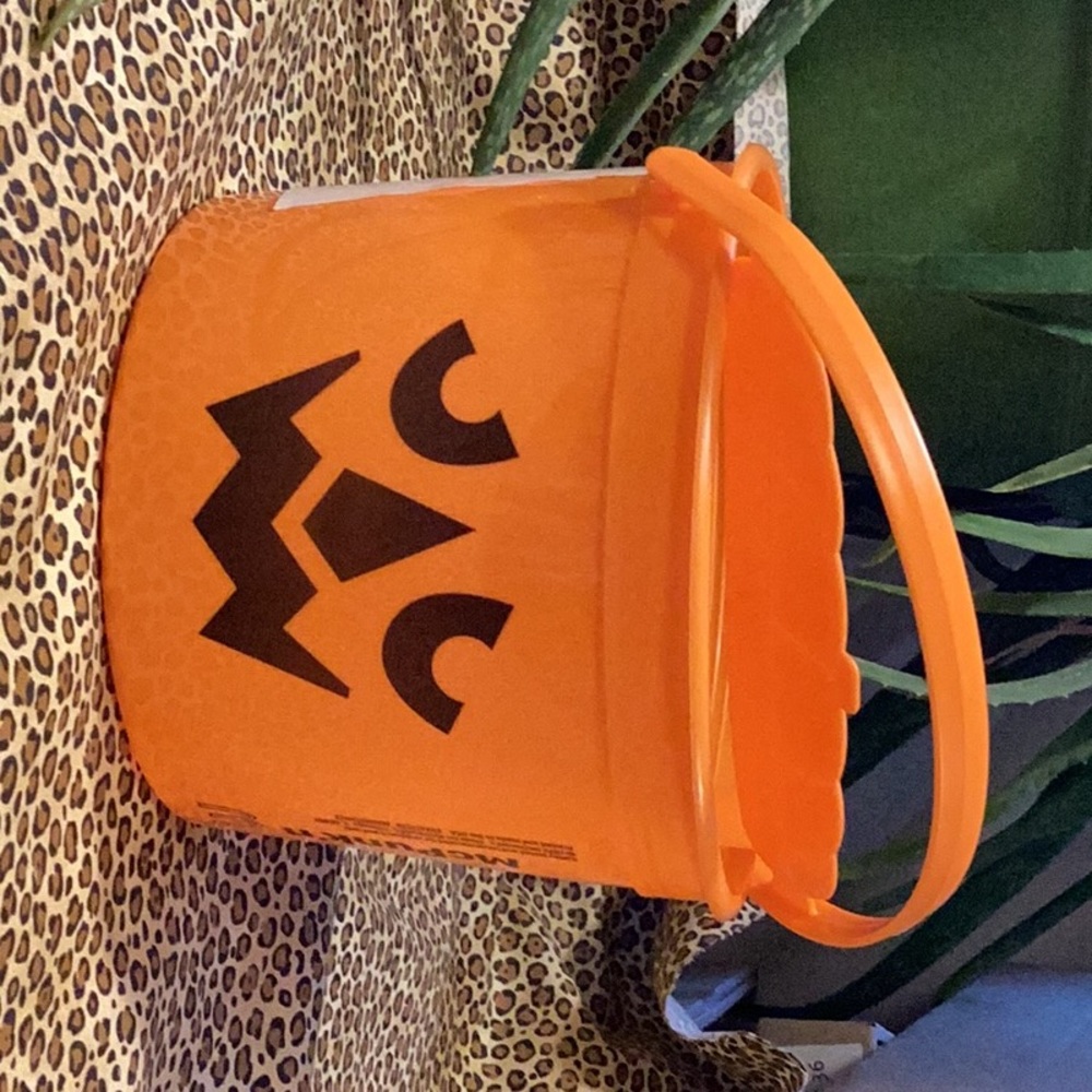 Brand new pumpkin bucket. Perfect for Halloween 🎃 candy or treats.